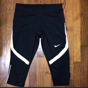 Nike crop leggings